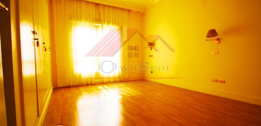 Spacious bright villa in  Katamya Heights